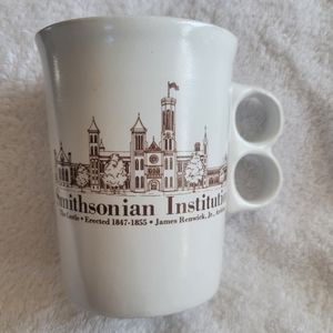 SMITHSONIAN Bennington Potters cream brown tall coffee tea mug 2 finger handle